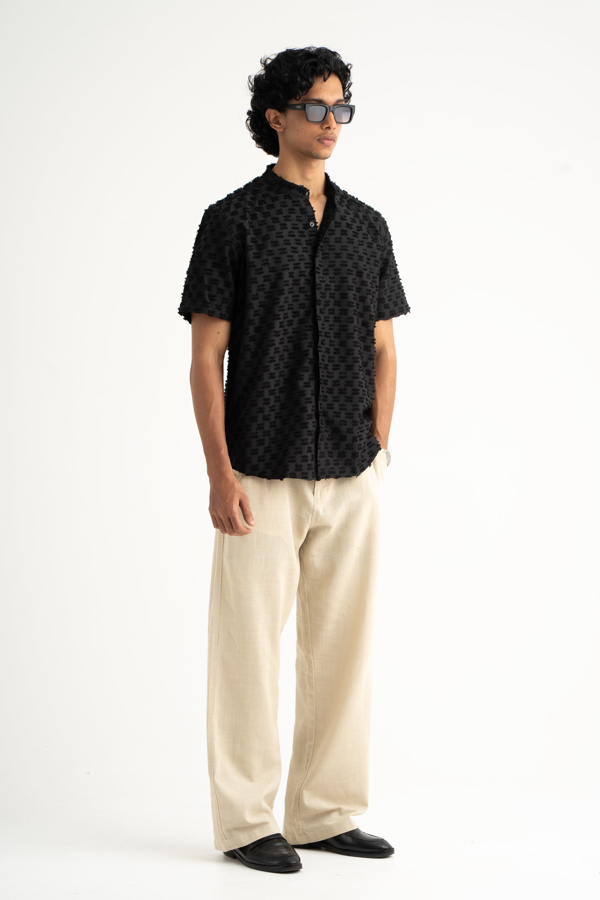 SHORT SLEEVE SHIRT -BLACK