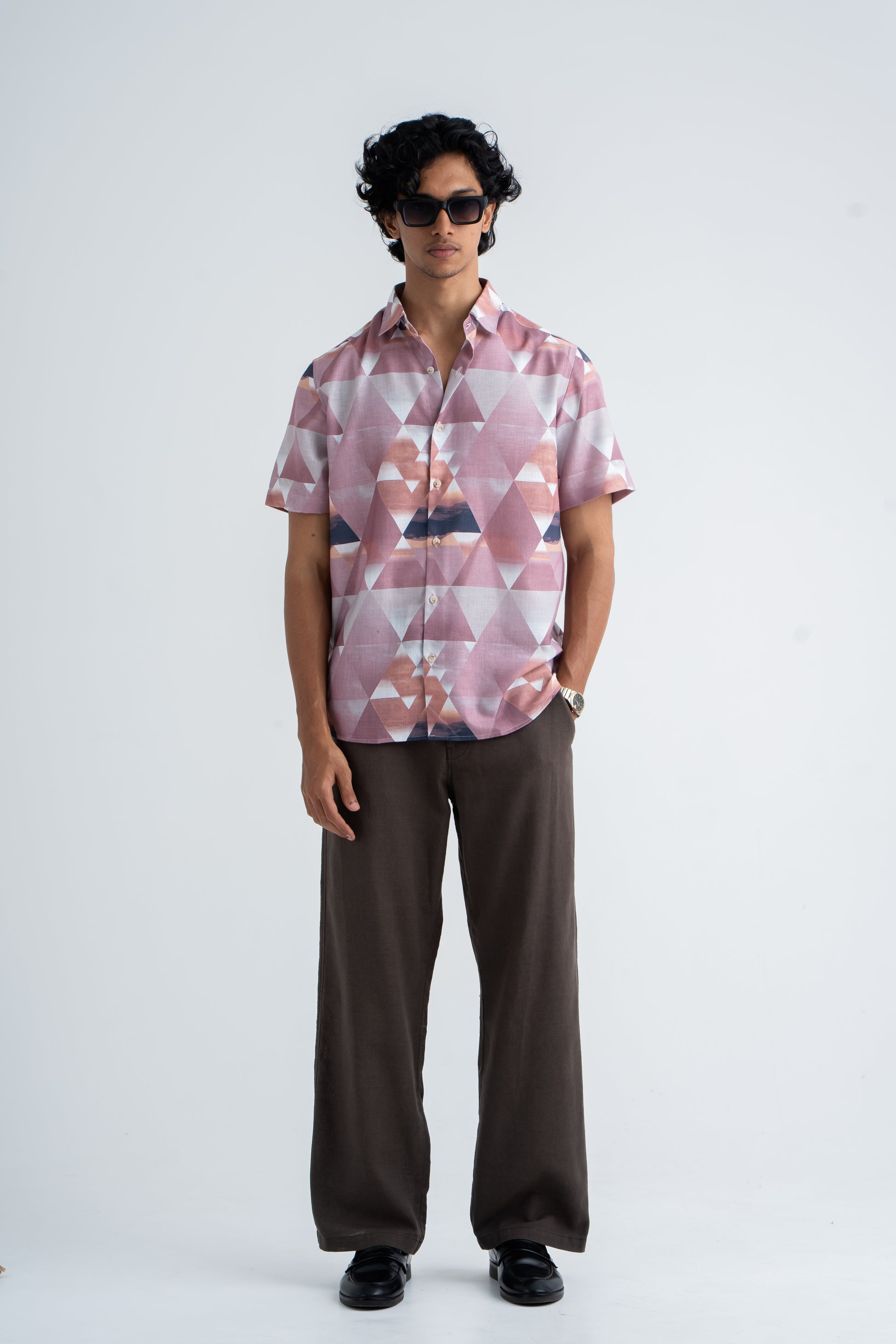 REGULAR FIT HALF SLEEVE SHIRT